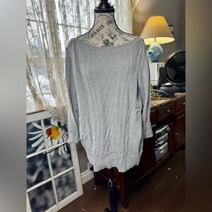 Karen Scott Gray Crew Neck Sweater with Soft TextureThis Karen Scott sweater in